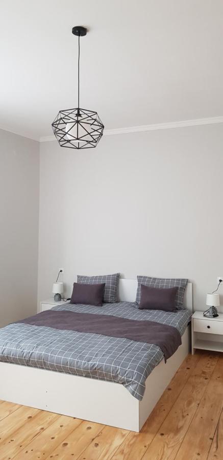 Nia'S Apartment Tbilisi ภายนอก รูปภาพ